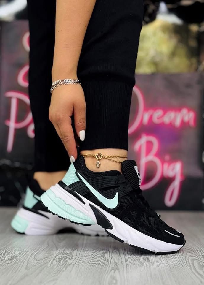 Tenis Nike Araña Dama