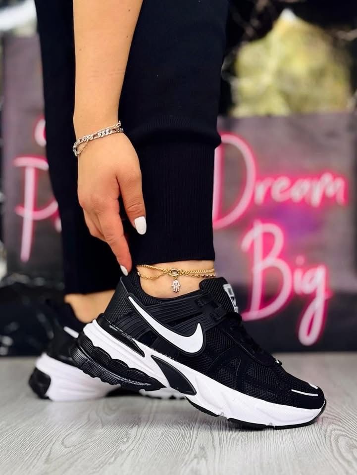 Tenis Nike Araña Dama