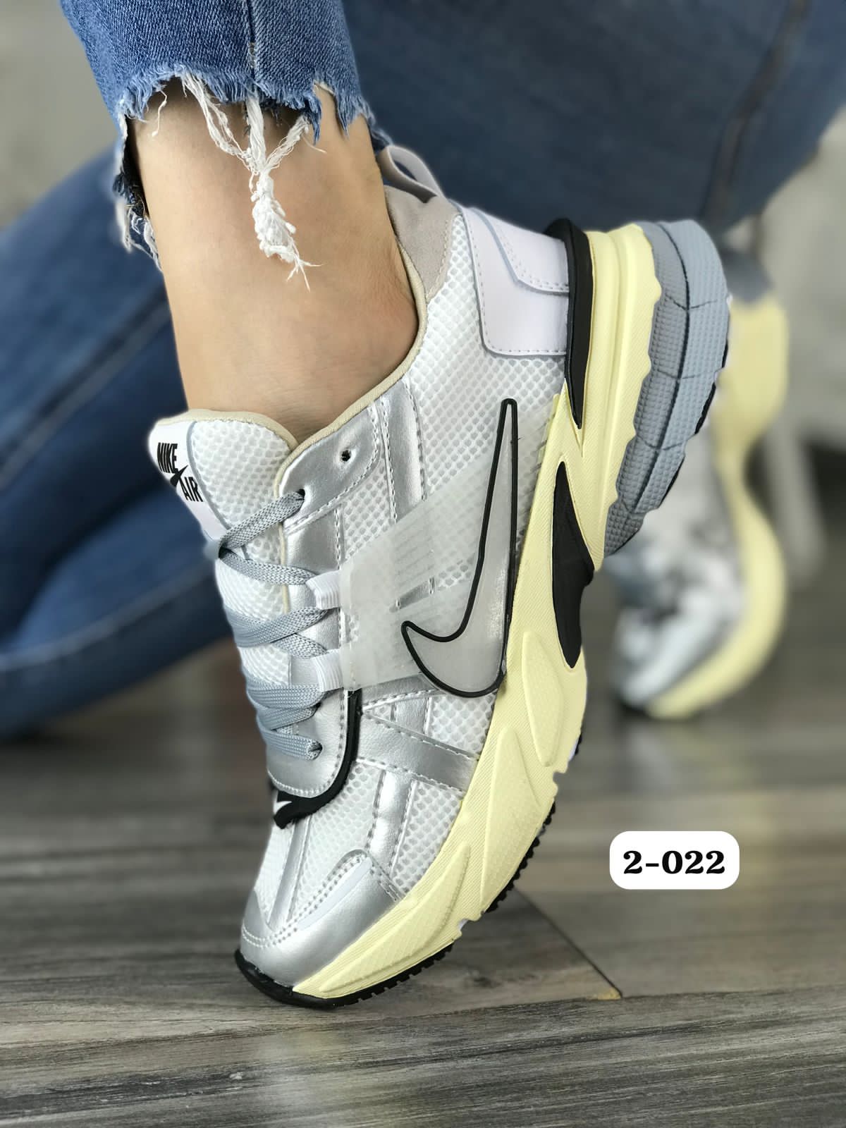 Tenis Nike Air Vomero 2 Dama