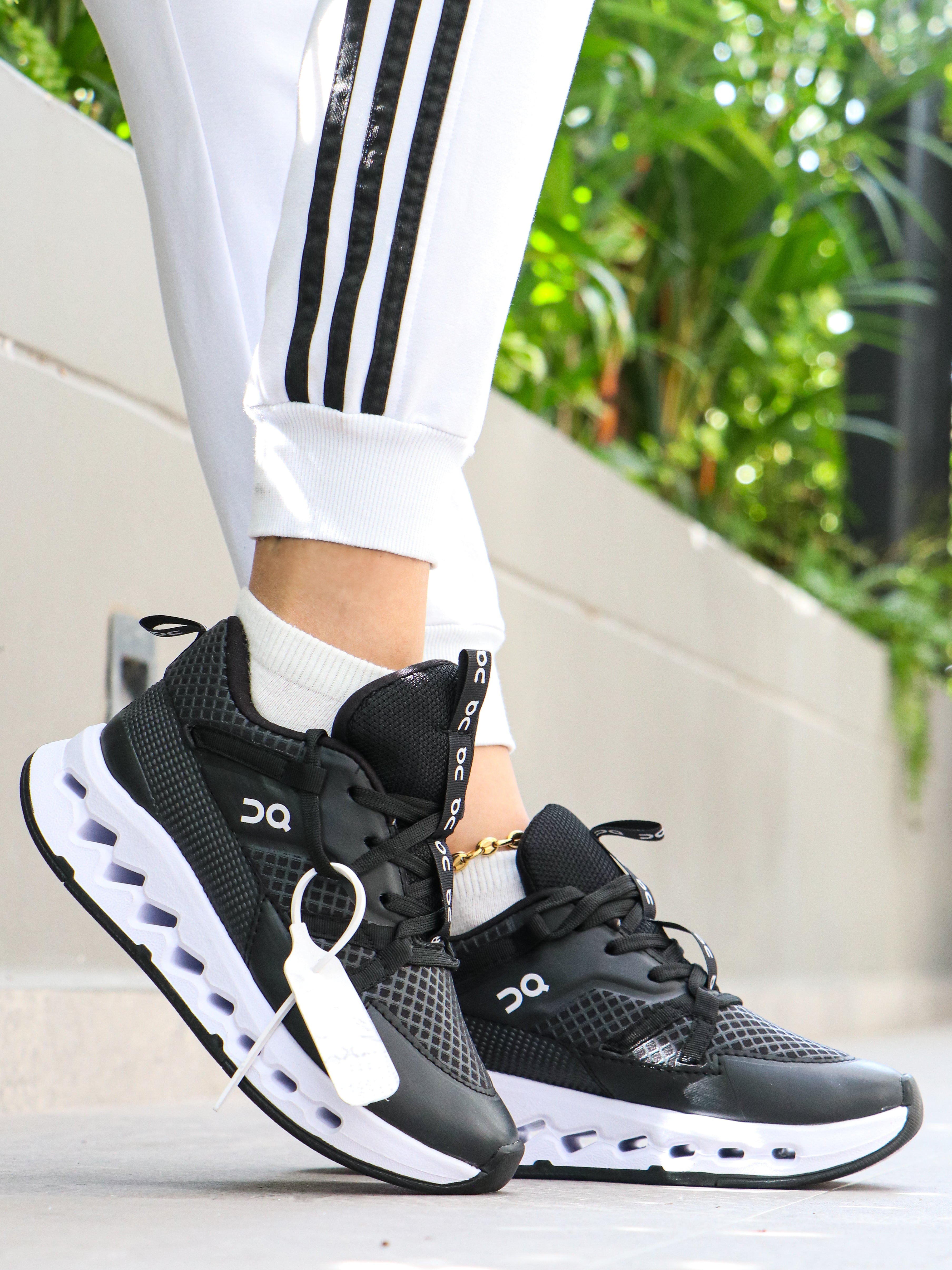 Tenis ON CLOUDSURFER 1ON1