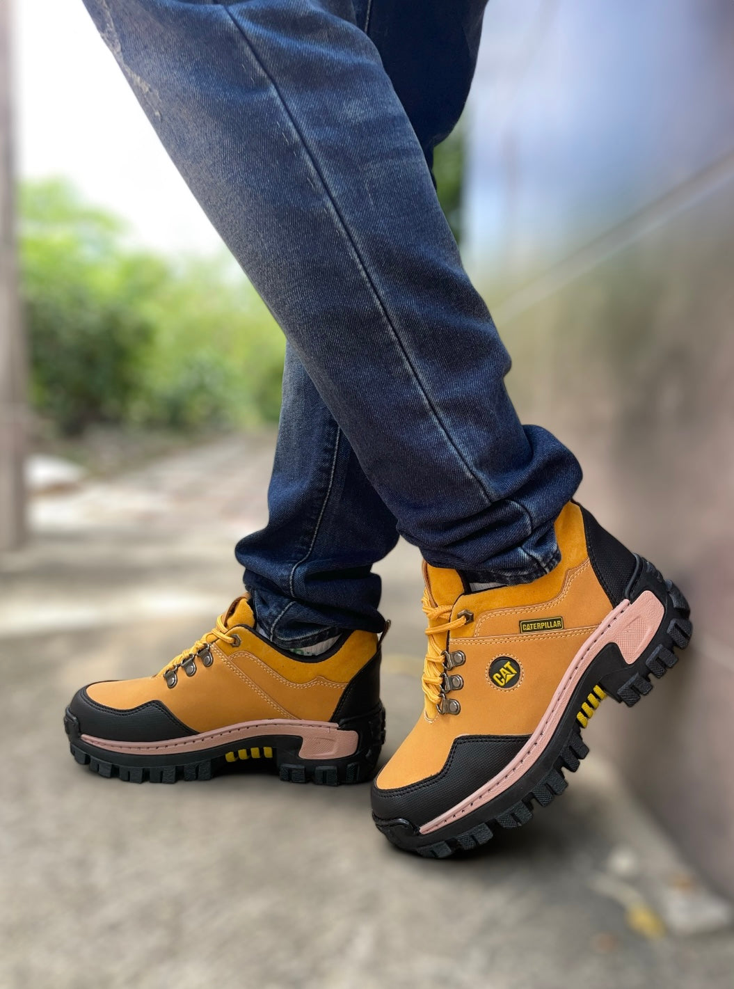 Bota Caterpillar CAT CORTE MEDIO