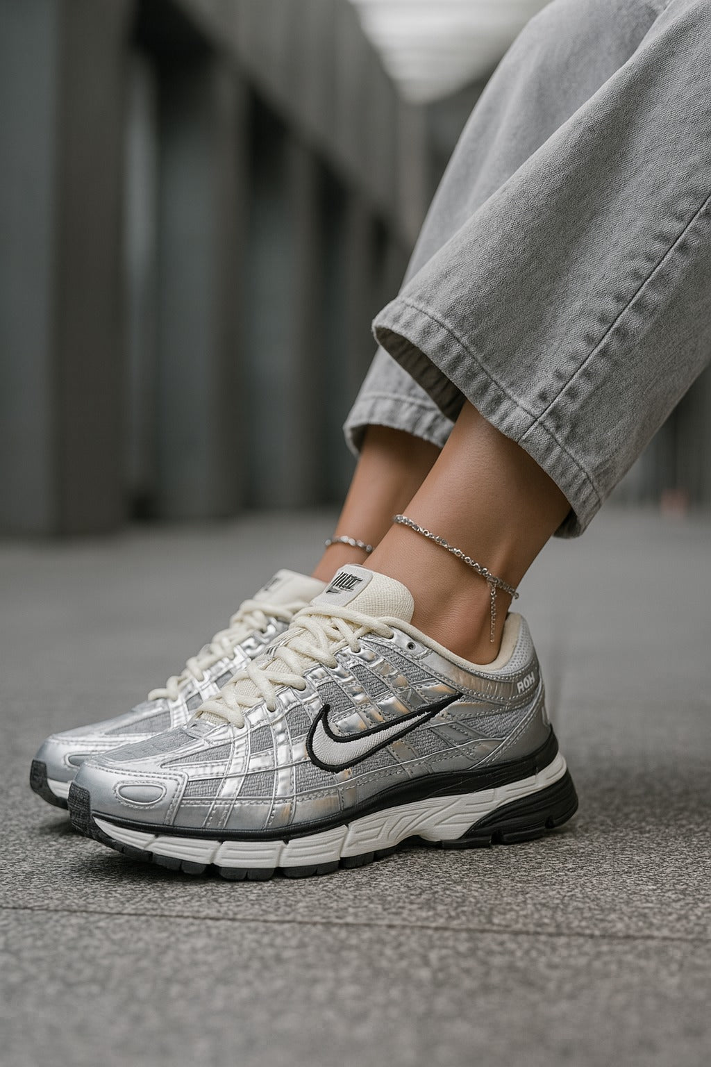 Y28 NIKE P-6000 - Unisex